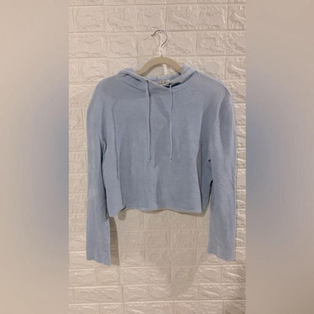 LIGHT BABY BLUE CROPPED PULLOVER HOODIE | Artsy | Music Concert | Beach | Summer